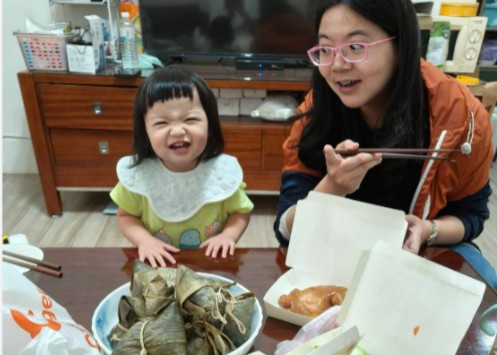 媽媽堅持的慶祝節日